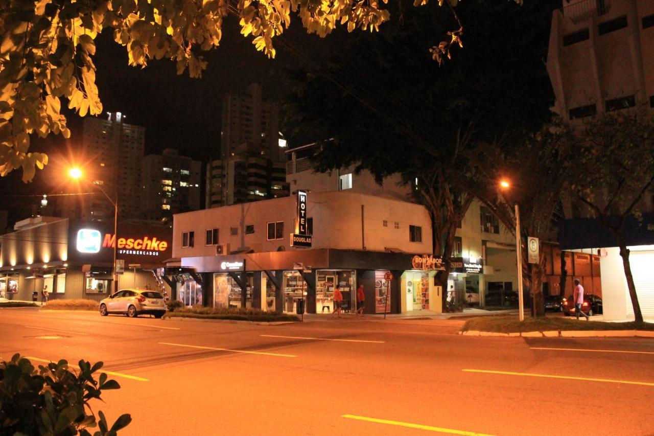 Novo Hotel Douglas Balneário Camboriú Exterior foto